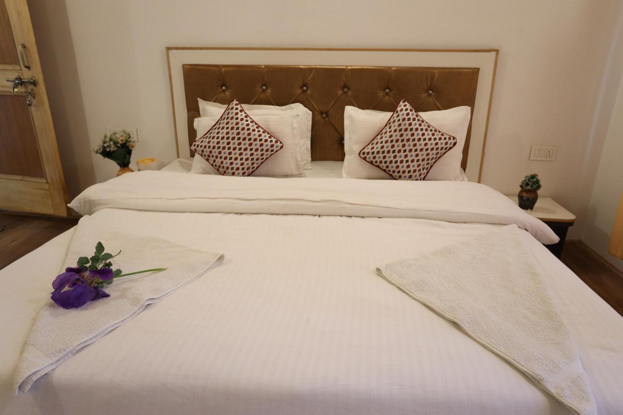 Odbar Guest House Best Guest House At Leh Ladakh Exterior foto